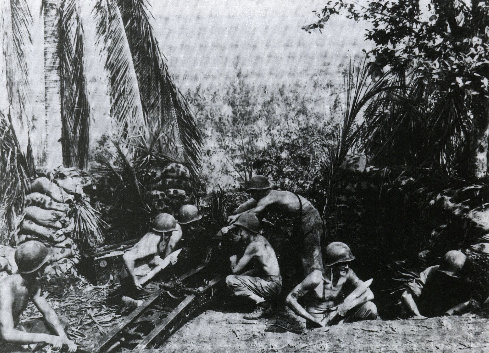  More details A U.S. 11th Marines 75mm pack howitzer and crew.